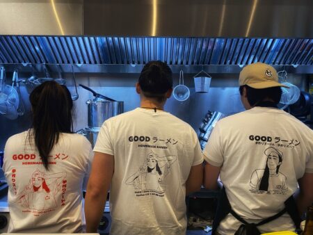 Les 3 membres de l'équipe réunis